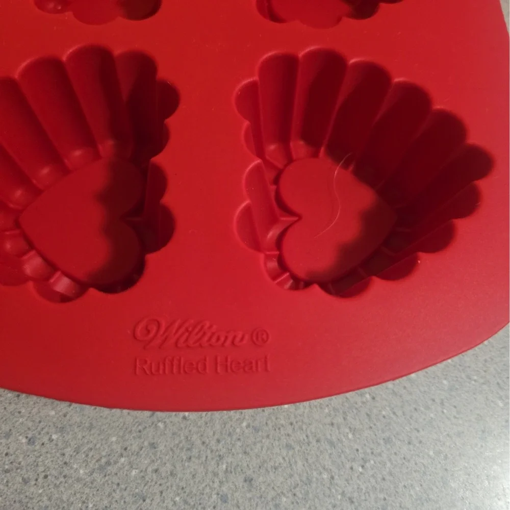 Wilton cupcake baking